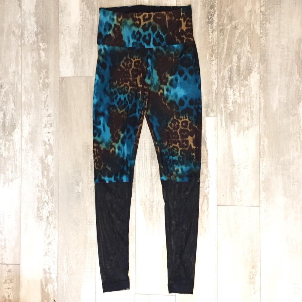 Elisabetta Blue Tiger Leggings w/ Mesh Size Small